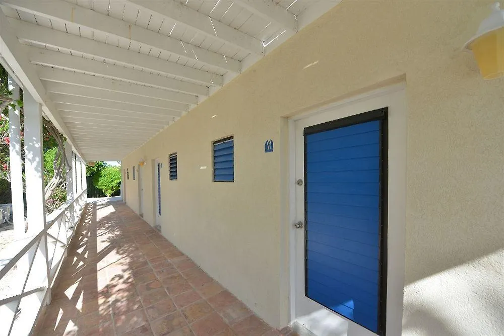 גרייס ביי Caribbean Paradise Inn 3*, גרייס ביי איי טרקס וקייקוס