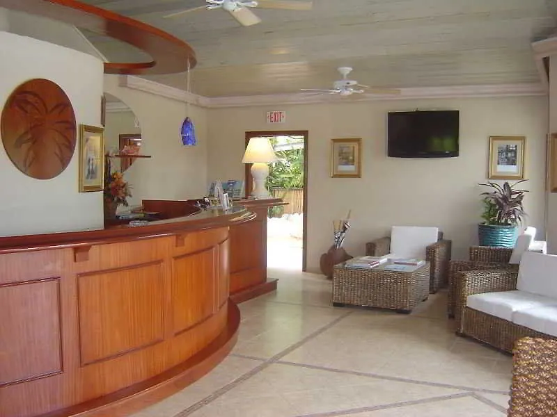 מלון גרייס ביי Caribbean Paradise Inn